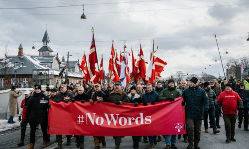 Veteranos daneses protestan frente a la embajada de EEUU por planes de Trump sobre Groenlandia