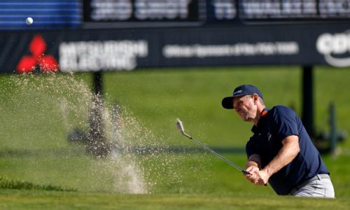 Justin Rose rompe su récord de 36 hoyos en Torrey Pines; Brooks Koepka avanza al fin de semana