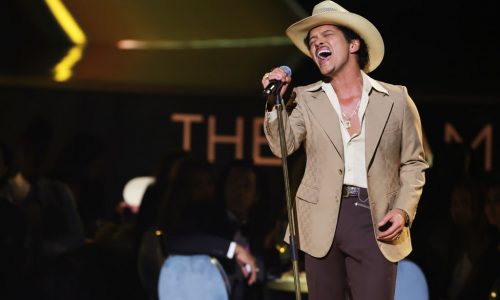 Bruno Mars to play his first local show in eight years at U.S. Bank Stadium