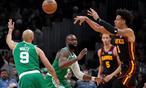 Los Hawks cobran venganza de una abultada derrota al vencer 117-106 a los Celtics