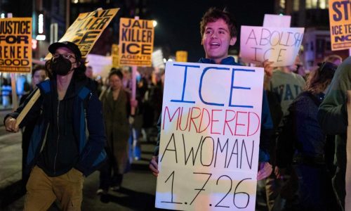 Minnesota shooting videos challenge administration narrative, policing experts question tactics