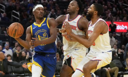 Butler, Curry y Moody dan a Warriors 3 anotadores con 20 puntos en victoria 126-113 sobre Knicks