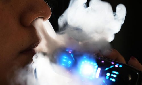 Con su prohibición en México, los cárteles se afianzan en el jugoso negocio de los vapeadores