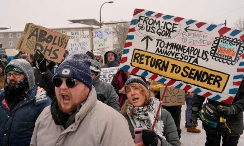 Enviar soldados a Minneapolis para redada migratoria sería inconstitucional, dice el alcalde