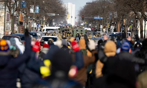 Directores empresariales de Minnesota piden desescalada luego de un nuevo tiroteo en el estado