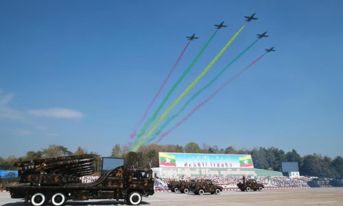 Myanmar utiliza “barcos fantasma” para importar combustible aéreo usado en ataques, dice Amnistía