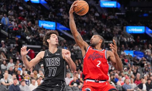 Kawhi Leonard y James Harden lideran inicio rápido; Clippers aplastan a Nets 126-89