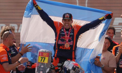 Luciano Benavides logra la victoria más ajustada en el Rally Dakar