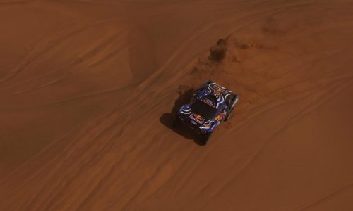 Ekström gana la etapa 7 del Rally Dakar tras problema al final de Lategan; Benavides arrasa en motos
