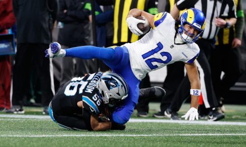 Pase de TD de Stafford a Parkinson da victoria a Rams 34-31 sobre los Panthers