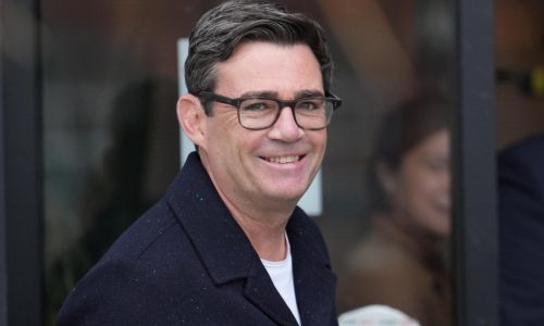 Estalla disputa en Partido Laborista británico tras bloqueo de alcalde popular de elecciones