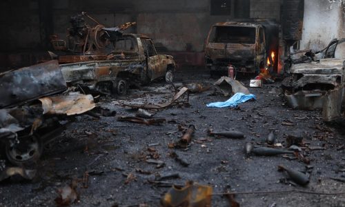 Equipos de rescate ingresan a barrio devastado por combates en Siria