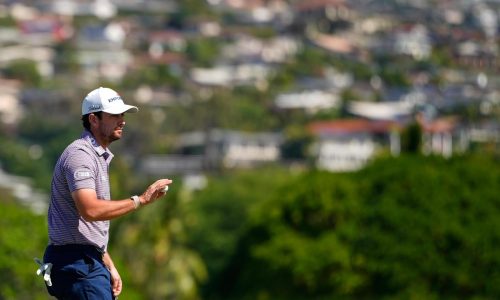 Riley y el campeón defensor Taylor, entre 5 que comparten la cima del Sony Open