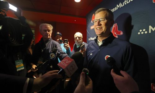 MLB notes: Red Sox CEO expresses support for free agent signing deadline