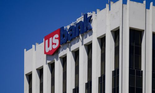 U.S. Bank Center acquired by St. Paul Downtown Development Corporation