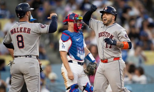 Twins agree to deal with catcher Victor Caratini