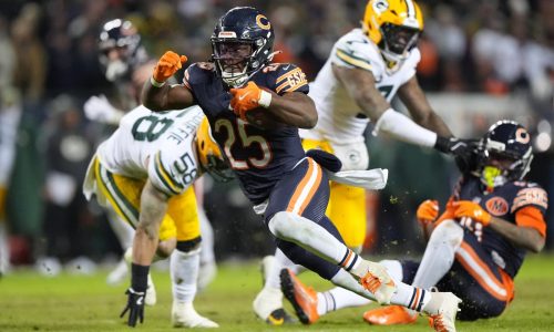 NFC Playoffs: Bears rally past Packers
