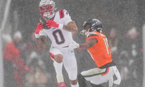 Snow kidding: Patriots back in Super Bowl