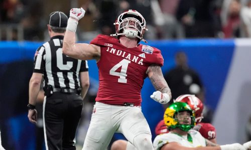 Peach Bowl: Indiana smites Oregon