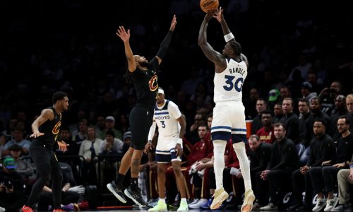 Timberwolves offense explodes in win over Cleveland