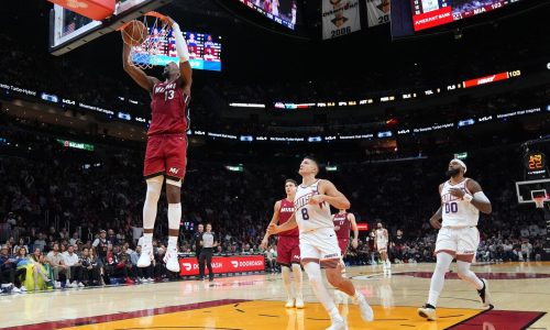 Heat se recupera tras desperdiciar una ventaja de 20 puntos para vencer 127-121 a los Suns