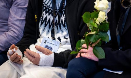 Swiss prosecutors request male bar manager to be placed in pre-trial detention over fatal fire