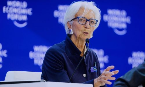 Economic leaders at Davos say global growth is resilient despite disruption from Trump