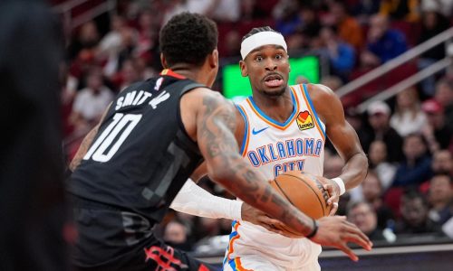 Remontada de Thunder en el último cuarto le permite vencer a Rockets 111-91