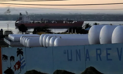 Trump Orders New Tariffs on Any Nations Selling Oil to Cuba