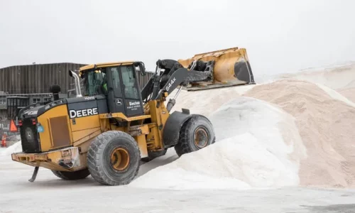 Trump Says John Deere Will Invest $70 Million to Build Excavator Factory in North Carolina