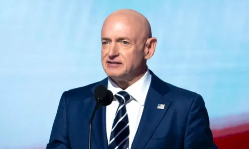 War Secretary Censures Senator Over Warning About Following ‘Illegal Orders’