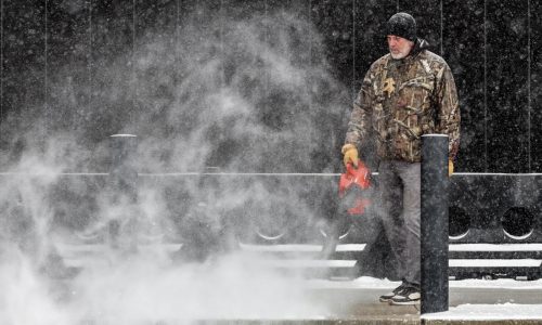 Frost quakes cause loud booms, light shaking when bitterly cold temperatures persist