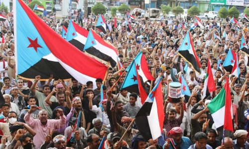 Políticos yemeníes se reúnen en Arabia Saudí tras disolución de grupo separatista