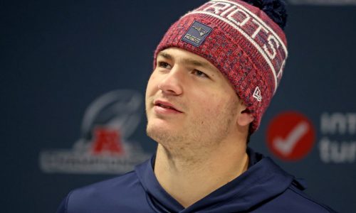 Drake Maye the toast of MAYE-nard