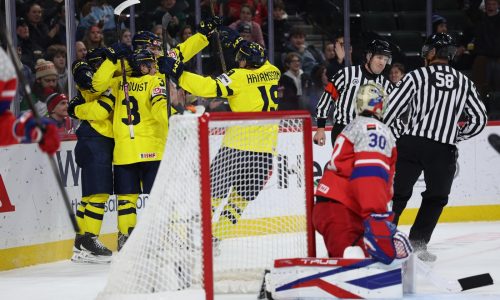 Sweden holds off Czechia to win World Junior Championship