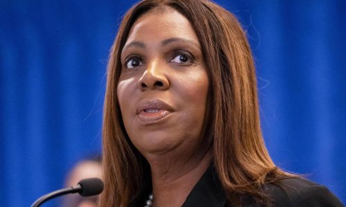 Fiscal general de NY desplegará observadores legales para vigilar a agentes federales de inmigración