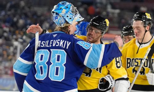 Bruins lick wounds after memorable Stadium Series game