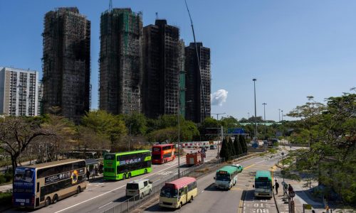 Hong Kong se ofrece a comprar los departamentos de las víctimas de un incendio letal