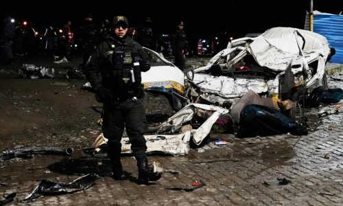 Aeropuerto de La Paz vuelve a operar tras accidente aéreo que dejó al menos 15 muertos en Bolivia