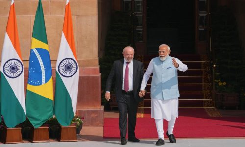 Brasil e India acuerdan impulsar la cooperación en minerales de tierras raras