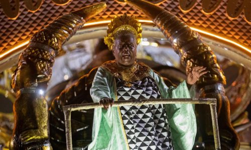 El Carnaval de Río honra a literatura brasileña hecha por mujeres negras