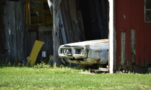 When Your Clunker Taps Out: Tips for Selling a Junk Car in Michigan