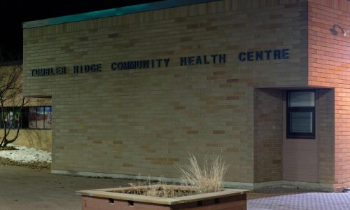 Qué saber sobre el tiroteo mortal en una escuela de Canadá