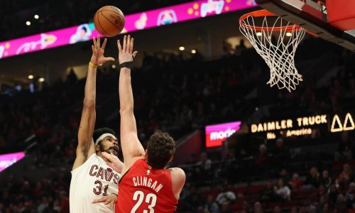 Jarrett Allen anota récord personal de 40 puntos en triunfo de Cavaliers 130-111 sobre Trail Blazers