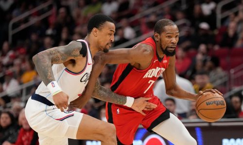 Con 26 puntos de Durant, Rockets derrotan 102-95 a Clippers