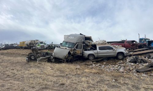 4 muertos en choque de más de 30 vehículos en autopista de Colorado