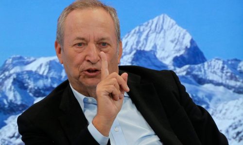 Harvard: Larry Summers dejará de dar clases durante revisión de sus vínculos con Epstein