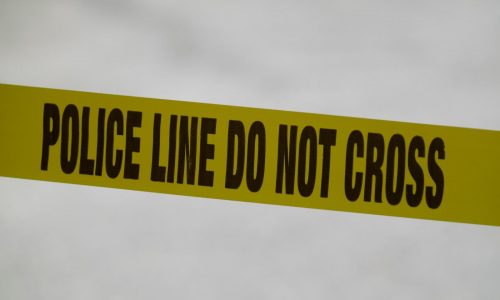 Exagente de Pensilvania acusado de violación infantil muere en tiroteo con la policía