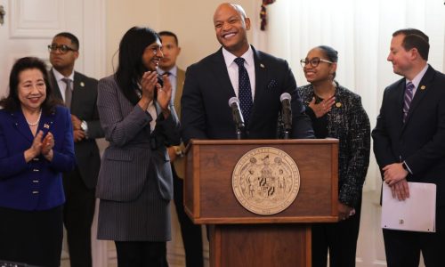 Estados demócratas ponen fin a acuerdos de cooperación con el ICE