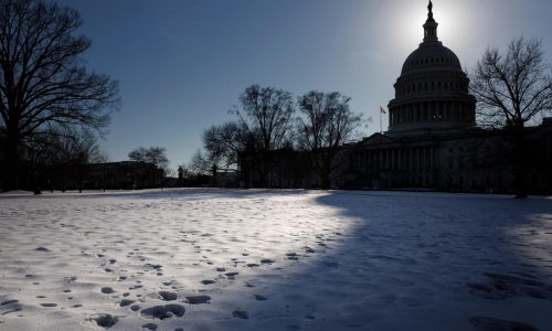 Empeorarán los déficits y la deuda en EEUU en la próxima década, dice estudio